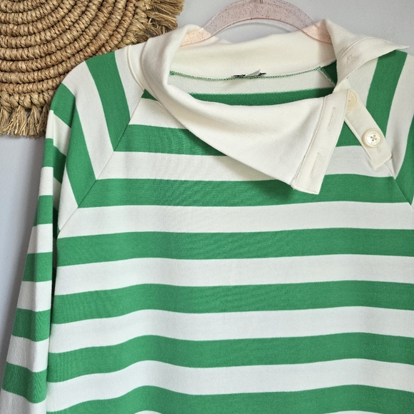 J. Crew Kelly Green Striped Wide Button Collar Rugby Sweatshirt SZ Medium Preppy - Picture 5 of 13